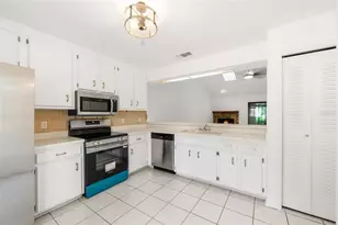 3723 NW 55th Pl, Gainesville, FL 32653 - Photo 7
