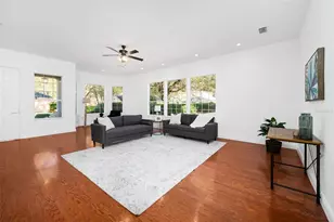 9405 SW 31st Ln, Gainesville, FL 32608 - Photo 3