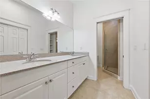 132 NE 4 St, Gainesville, FL 32601 - Photo 19