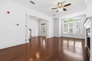 132 NE 4 St, Gainesville, FL 32601 - Photo 5