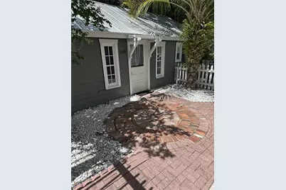 205 E Voorhis Avenue, Deland, FL 32724 - Photo 17