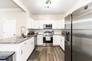 1710 NW 7th St, Gainesville, FL 32609 - Photo 9