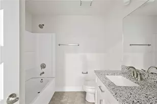 525 SW Bellflower Dr, Lake City, FL 32024 - Photo 5