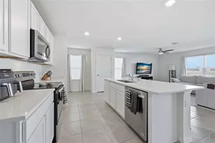 24706 NW 11th Pl, Newberry, FL 32669 - Photo 9