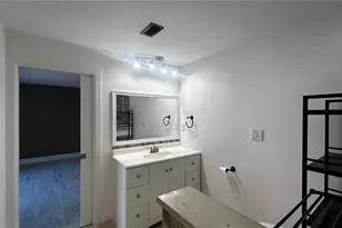 1606 NW 22nd St, Gainesville, FL 32605 - Photo 19