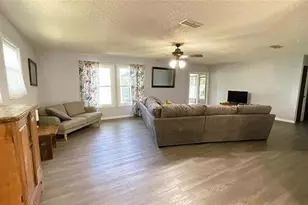 151 Twin Lakes Rd, Hawthorne, FL 32640 - Photo 9