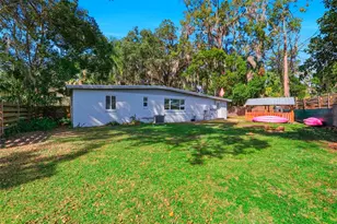 1115 NE 5th Pl, Gainesville, FL 32601 - Photo 29