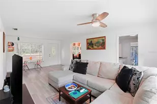 1115 NE 5th Pl, Gainesville, FL 32601 - Photo 7