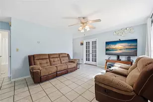 4916 SW 57th Dr, Gainesville, FL 32608 - Photo 3