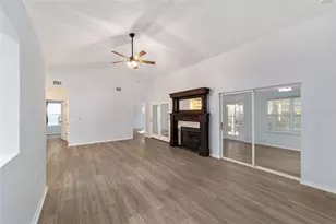 10607 SW 55 Pl, Gainesville, FL 32608 - Photo 9