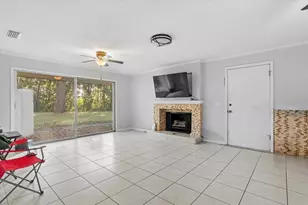 425 NW 79th Dr, Gainesville, FL 32607 - Photo 9