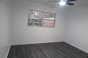 509 NW 19th Ln, Gainesville, FL 32609 - Photo 9