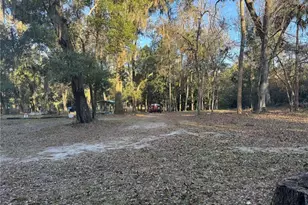 1085 State Road 100, Florahome, FL 32140 - Photo 17