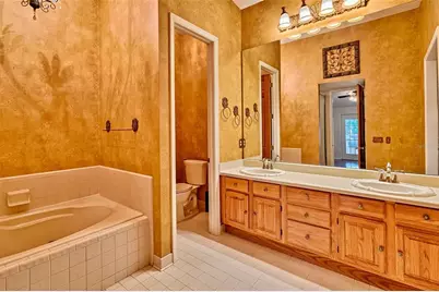 23 NW 48th Boulevard #K, Gainesville, FL 32607 - Photo 15