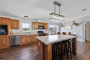 2400 NW 5th St, Bell, FL 32619 - Photo 7