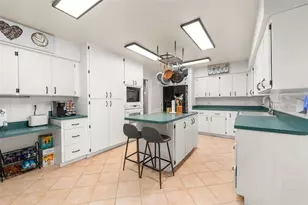 3670 NW 20th Ave, Bell, FL 32619 - Photo 15