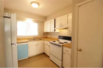 6134 SW 11th Place #A, Gainesville, FL 32607 - Photo 9