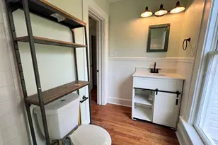 123 NE 8th St, Gainesville, FL 32601 - Photo 11