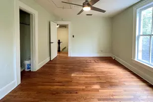 123 NE 8th St, Gainesville, FL 32601 - Photo 9