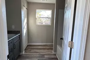 570 SW 5th St, Lake Butler, FL 32054 - Photo 9