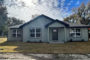 570 SW 5th St, Lake Butler, FL 32054 - Photo 1