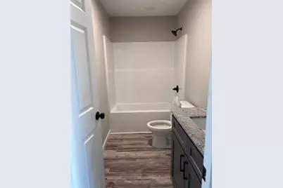 570 SW 5th Street, Lake Butler, FL 32054 - Photo 5