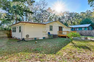 930 NW 29th Pl, Gainesville, FL 32609 - Photo 25