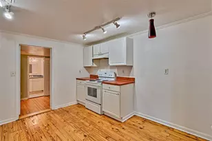 930 NW 29th Pl, Gainesville, FL 32609 - Photo 7