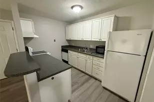 1035 SW 9th St, Gainesville, FL 32601 - Photo 5