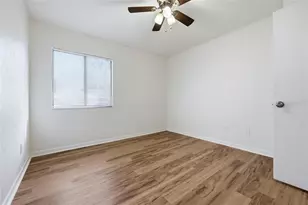 3952 NW 27th Ln, Gainesville, FL 32606 - Photo 13