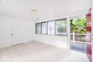 920 NW 20th St, Gainesville, FL 32603 - Photo 7