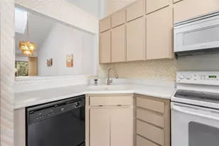 815 SW 51 Way, Gainesville, FL 32607 - Photo 5