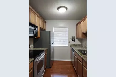 2360 SW Archer Road #605, Gainesville, FL 32608 - Photo 9