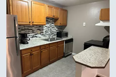 1015 SW 9th Street #B-2, Gainesville, FL 32601 - Photo 3