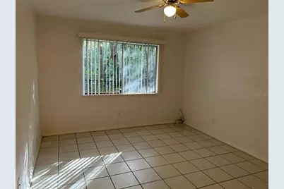 1015 SW 9th Street #D-2, Gainesville, FL 32601 - Photo 9