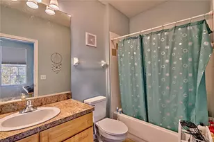 1245 SW 9th Rd, Gainesville, FL 32601 - Photo 19