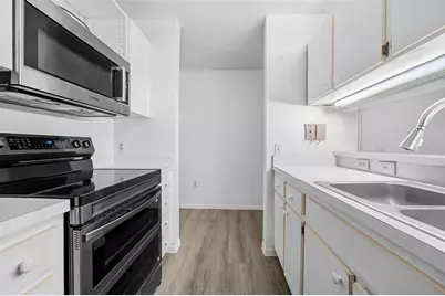 3921 SW 34th Street #208, Gainesville, FL 32608 - Photo 9
