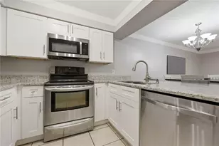 2635 SW 35th Pl, Gainesville, FL 32608 - Photo 9