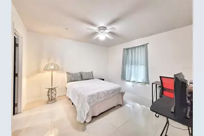 2360 SW Archer Road #101, Gainesville, FL 32608 - Photo 15