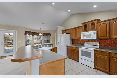 277 SW Long Leaf Drive, Lake City, FL 32024 - Photo 9