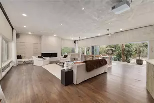 2062 NW 11th Rd, Gainesville, FL 32605 - Photo 11