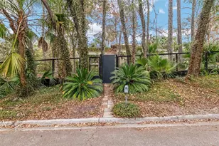 2062 NW 11th Rd, Gainesville, FL 32605 - Photo 3