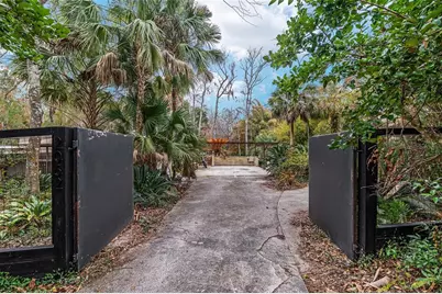 2062 NW 11th Road, Gainesville, FL 32605 - Photo 95