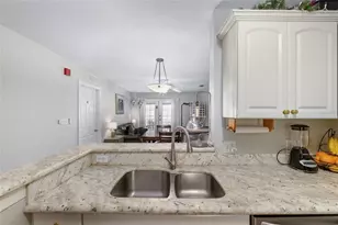 835 SW 9th St, Gainesville, FL 32601 - Photo 5