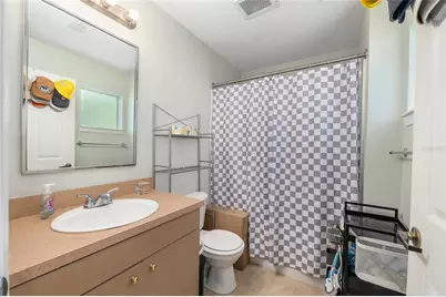 835 SW 9th Street #209, Gainesville, FL 32601 - Photo 17