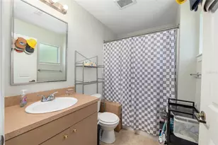 835 SW 9th St, Gainesville, FL 32601 - Photo 17