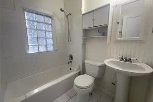 745 NE 10th Ave, Gainesville, FL 32601 - Photo 3