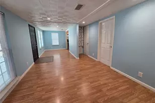 1029 NW 41st Ave, Gainesville, FL 32609 - Photo 3