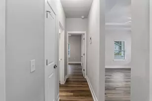 211 SE 9 St, Gainesville, FL 32601 - Photo 7