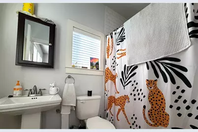 711 NW 10th Street #20, Gainesville, FL 32601 - Photo 3